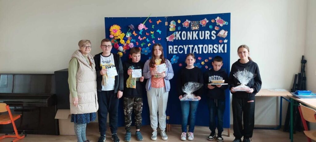 KONKURS RECYTATORSKI „ZNAMY POLSKIE WIERSZE”